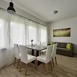 Oliver 2 Апартаменты