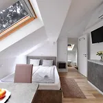 Oliver 2 * Шиофок