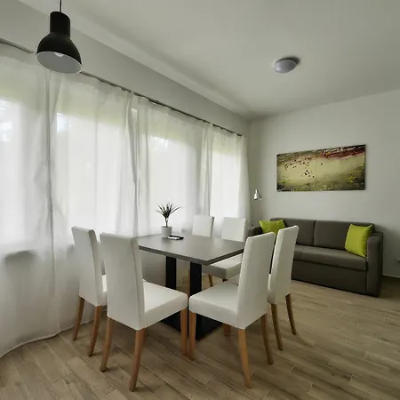 Oliver 2 Apartman *